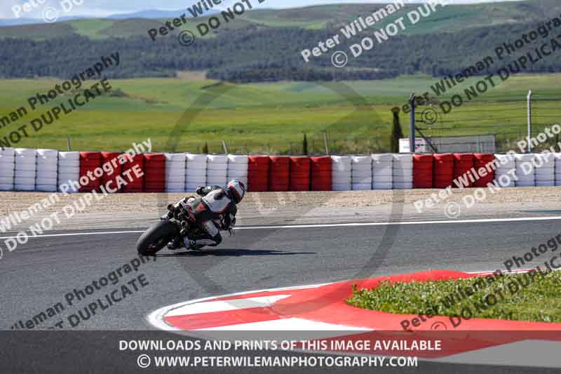 cadwell no limits trackday;cadwell park;cadwell park photographs;cadwell trackday photographs;enduro digital images;event digital images;eventdigitalimages;navarra;no limits trackdays;peter wileman photography;racing digital images;trackday digital images;trackday photos